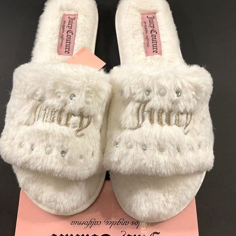 Brand New White Juicy Couture Slippers Xl 9.5/10.5 Juicy Couture Slippers, White Juicy Couture, Nike Shoes Women Fashion, Pretty Sneakers, White Slippers, Juicy Couture Shoes, Pretty Shoes Sneakers, Couture Shoes, Nail Cuticle