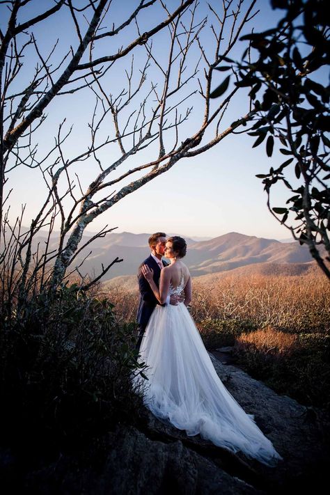 Craggy Gardens, Smoky Mountain Wedding, Bride And Groom Photo, Beautiful Wedding Photography, Bridesmaids Photos, Knoxville Wedding, West Wedding, Bride And Groom Pictures, Tennessee Wedding