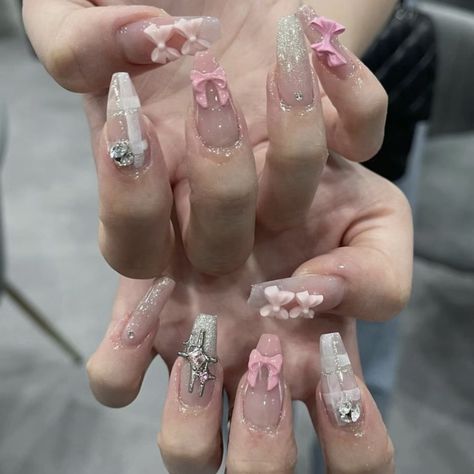 🎀🐰 Idol Nails, Angel Core, Acrylic Nail Shapes, Diy Acrylic Nails, Pretty Gel Nails, Really Cute Nails, Silver Nails, Dream Nails, Chrome Nails