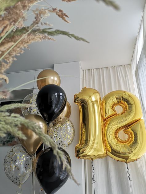 Balon Helium, 25th Birthday Parties, 17th Birthday, 25th Birthday, Helium Balloons, Balloon Bouquet, Love Pictures, Dream House Decor, 18th Birthday