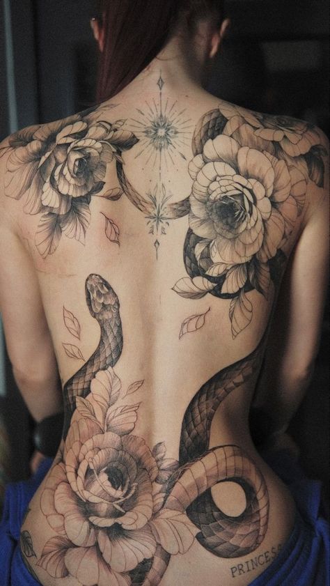 Dainty Tattoo, Backpiece Tattoo, Collarbone Tattoo, Chakra Tattoo, Back Piece Tattoo, Head Tattoo, Snake Tattoo Design, Tattoo Zeichnungen, Full Back Tattoos