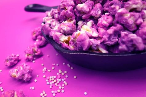 Rapunzel's Purple Popcorn Recipe! Rapunzel Purple, Purple Popcorn, Tangled Movie, Tangled Birthday Party, Tangled Birthday, Disney Movie Night, Movie Snacks, Popcorn Recipes, Disney Dining