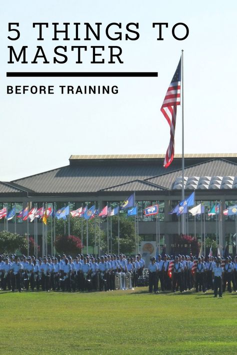 Basic Training Air Force, Air Force Training, Army Tips, National Guard Basic Training, Us Army Basic Training, Coast Guard Boot Camp, Air Force Boot Camp, Air Force Bmt, Army Boot Camp