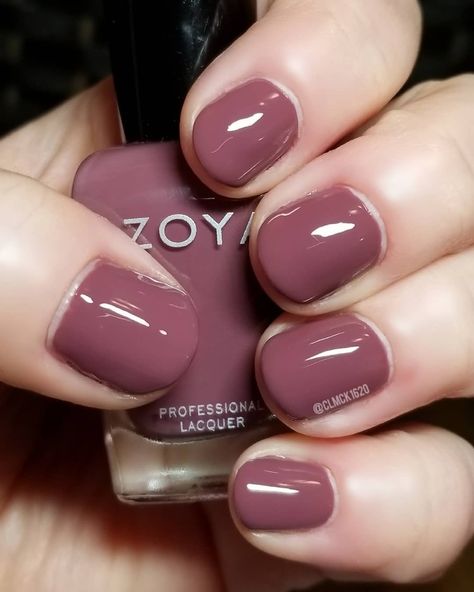 Zoya | Joni ♡ "a deep, dusty plum cream" Deep Mauve Nails, Dusky Mauve Nails, Mauve Gel Polish, Mauve Pink Nails, Best Mauve Nail Polish, Dusty Mauve Nail Polish, Dusty Rose Nails, Simple Winter Nails, Mauve Nail Polish