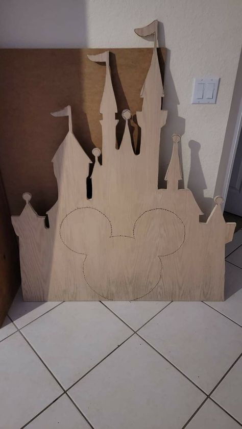 Cardboard Cinderella Castle, Cardboard Disney Castle Diy, Cinderella Carriage Diy Cardboard, Disney Concert Decorations, Disney Castle Decorations, Disney Castle Diy, Disney Castle Backdrop, Disney Mural, Disney Prom