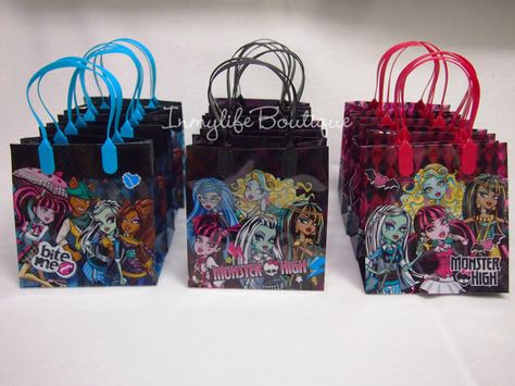 12 Lot MONSTER HIGH Party Favors Bags Goodie by InMyLifeBoutique, $13.90 Monster High Bedroom, Monster High Birthday Party, Reusable Plastic Bags, Slumber Party Games, Avenger Birthday Party, Doll Scenes, Monster High Party, Monster Birthday Parties, Turtle Birthday