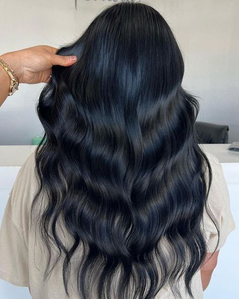 Black Hair Inspo Long, Jet Black Hair Color Ideas, Brown Almost Black Hair, Cool Black Hair, Pitch Black Hair, Jet Black Hair Color, Black Hairstylist, Black Extensions, Shiny Black Hair