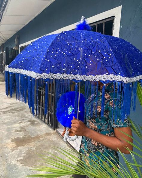 Prom Umbrella, 30th Photoshoot, Fancy Umbrella, Bridal Umbrella, Wedding Umbrellas, Blue Umbrella, Wedding Decors, Umbrella Wedding, Fashion Umbrella