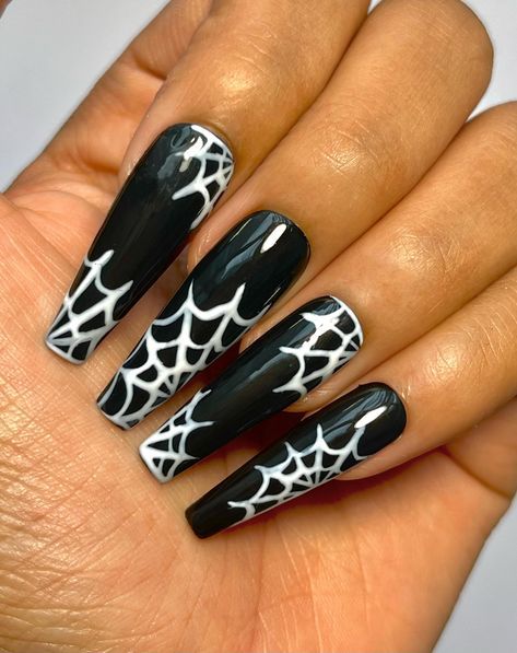 Black Acrylic Nails Coffin Spider Web, Nails Inspiration Halloween, Mum Nails, Ongles Halloween, Spider Web Nails, Web Nails, Halloween Nail Ideas, Black Halloween Nails, Handmade Nails