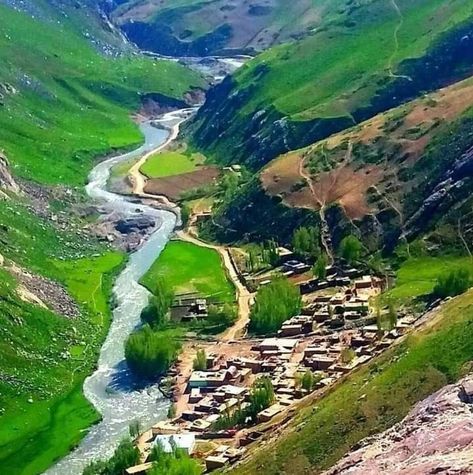 Beauty of panjshir province, #afghanistan #panjshir Afghanistan Beauty, Baltit Fort, City Iphone Wallpaper, Afghanistan Photography, Afghanistan Culture, Us Friends, Relationship Comics, Astro Wallpaper, Guys Fits