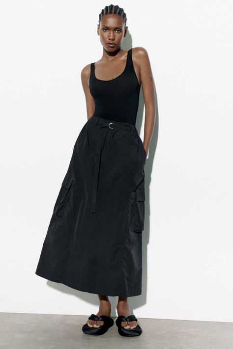 Black Midi Skirt Outfit, Midi Rock Outfit, Cargo Skirt Outfit, Nylon Skirt, Skirt Outfit Summer, Green Maxi Skirt, Pencil Skirt Work, Midi Skirt Outfit, Tulle Midi Skirt