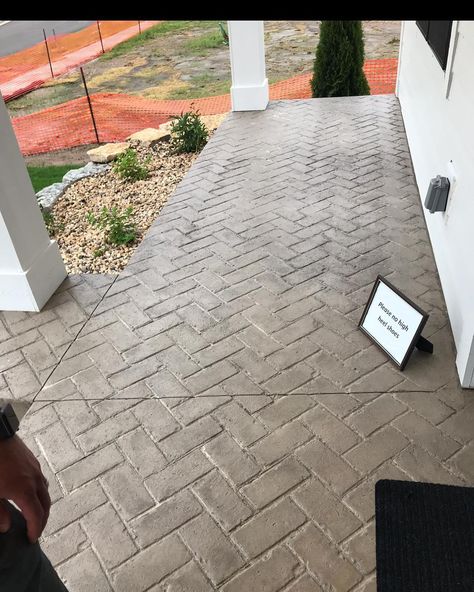 Brick Herringbone, Stamped Concrete Patterns, Stamped Concrete Walkway, Concrete Front Porch, Stamped Concrete Driveway, Brick Porch, Concrete Patio Designs, Patio Layout, Walkway Design