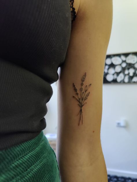 Lavender Tattoo On Arm, Lavender And Wheat Tattoo, Fine Line Flower Tattoo Lilac, Lavendar Bouquets Tattoo, Bunch Of Lavender Tattoo, Lavender Tattoo Back Of Arm, Lilocks Flower Tattoo, Lavender Tattoo Placement, Lavender Flower Tattoos