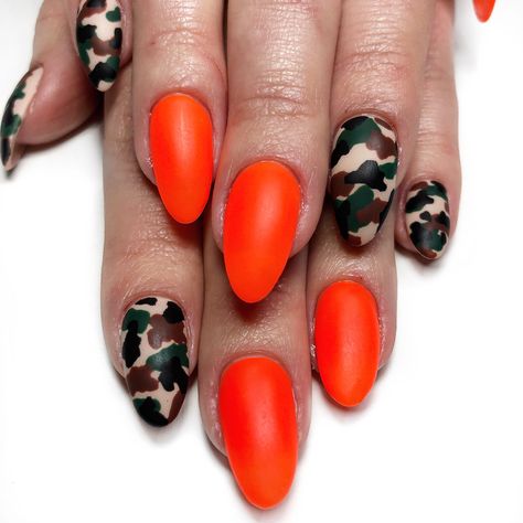 Orange Camo Nails, Camo Nail Art, Camo Nail Designs, Army Nails, Camo Nails, Western Nails, Fingernail Designs, Fall Gel Nails, Pretty Acrylic Nails