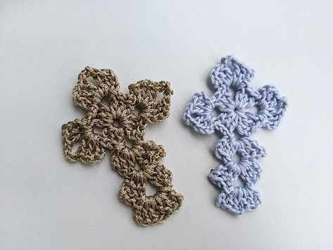 Free Crochet Lace Cross Pattern (Easter Decor) - Crochet Bits Crochet Christian, Crochet Cross Pattern, Pocket Prayers, Crochet Bookmarks Free Patterns, Beaded Crosses, Easy Crochet Bookmarks, Crochet Mug Cozy, Slip Stitch Crochet, Crochet Bookmark Pattern