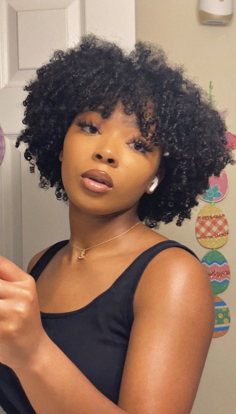 Coily Haircuts Women, 4b Twist Out, Short Afro With Bangs, Short 4a Hair, Short Curly Hair Black Women, Short 3c Curly Hair, Short 4b Hair, Short Afro, Natural Curly Hair Cuts