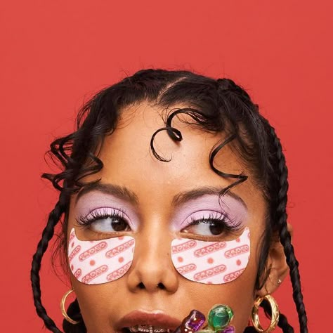 🌸Wuzg00d🌸 on Instagram: "Your new fav eye mask 🍒💅🏽💕 @topicals #fadedeyemask" Topicals Under Eye, Topicals Faded Under Eye Masks, Face Mask Photoshoot, Face Mask Photography, Lash Photoshoot, Y2k Beauty, Mask Photoshoot, Body Jewelry Diy, Y2k Photoshoot