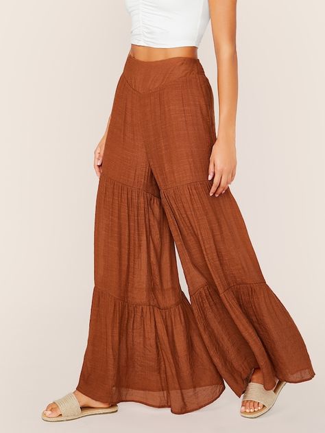 Pantalones Super Palazzo con dobladillo de volantes en capas de cintura alta | ELLA EN Plazo Pant, Womens Palazzo Pants, Ruffle Fabric, Ruffle Pants, Boho Pants, Dinner Outfits, Pants Design, Type Of Pants, Palazzo Pants