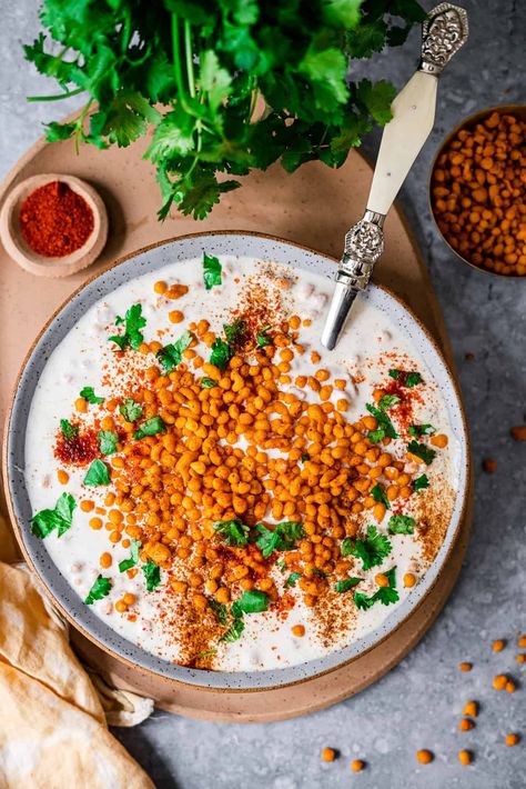 Boondi Raita Recipe, Boondi Raita, Chai Recipes, Drying Fresh Herbs, Best Indian Recipes, Iranian Recipes, Easy Home Recipes, Chai Recipe, Colorful Dishes