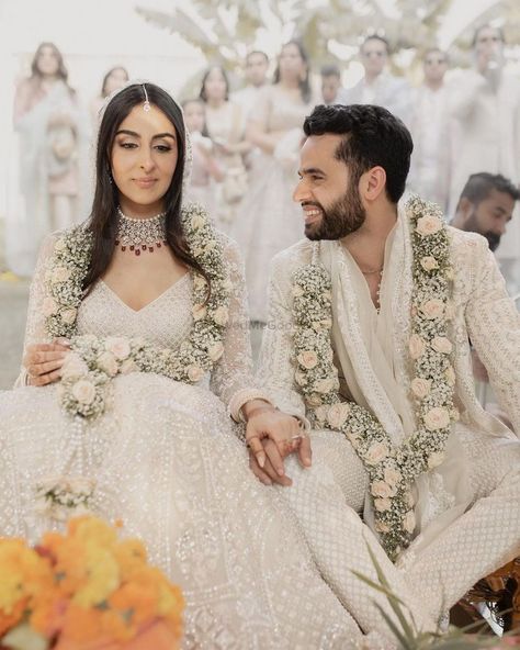 Photo from Rania and Sidhant Wedding Red And White Bridal Lehenga, White Garland Wedding Indian, White Varmala, Varmala Indian Weddings, Jaimala Designs, Poola Dandalu, Varmala Designs, Shadi Decor, White Bridal Lehenga