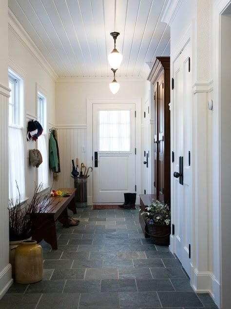 Small Mudroom Ideas Back Door, Classic Lake House Interior Design, Mudroom Floors, Mudroom Tile, Farmhouse Mudroom, Slate Tile Floor, New England Farmhouse, School House Lighting, Vibeke Design