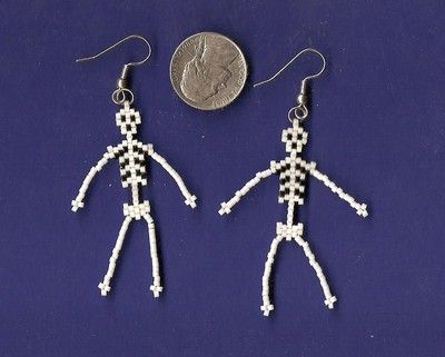 Seed bead skeleton earrings Beaded Skeleton Pattern, Seed Bead Skeleton, Bead Skeleton, Beaded Skull Earrings, Spooky Beaded Earrings, Wire Skeleton, Scary Skeleton, Skeleton Earrings, Holiday Beading