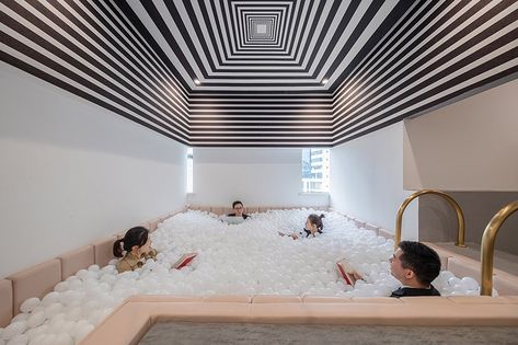 x+living balances life and work with playful office design in shenzhen Playful Office, Startup Office Design, Startup Office, Creative Office Space, Medical Office Design, Small Workspace, Bubble Ball, Coworking Office, Co Working Space