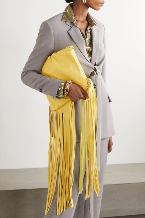 Bottega Veneta Fringe Gathered Leather Shoulder Bag Fringe Bag Outfit, Leather Bag Design, Leather Fringe Bag, Fringe Bags, Style Inspiration Fall, Fashion People, Yellow Leather, Best Fashion, Cozy Knits