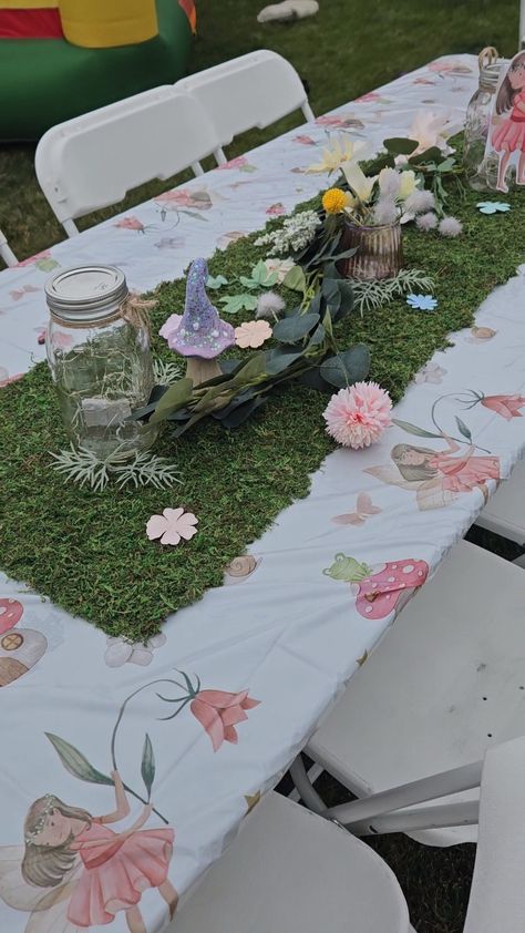 Outdoor Fairy Party Decorations, Fairy Party Theme Enchanted Forest, Fairy Theme Birthday Party Costume, Ivy Party Decorations, Fairies First Birthday Party, Garden Fairy Birthday Party Decoration, Fairy Birthday Party Ideas Decorations Diy, Fairy Theam Birthday Party, Tea Party Themed First Birthday