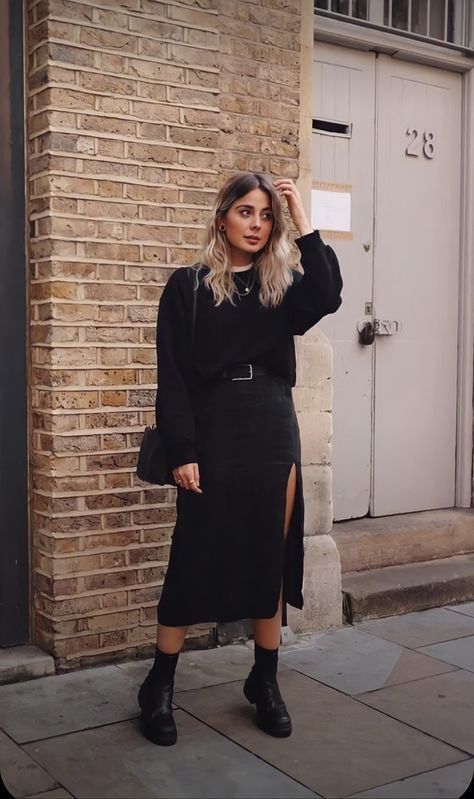 Edgy Midi Dress Outfit, Monochrome Looks Outfit, Black Knit Maxi Dress Outfit, Grunge Fall Photoshoot, Thick Middle Outfits, Black Maxi Dress Fall Outfit, Professional All Black Outfits Women, All Black Outfit Photoshoot Ideas, Black Long Skirt Outfit Ideas