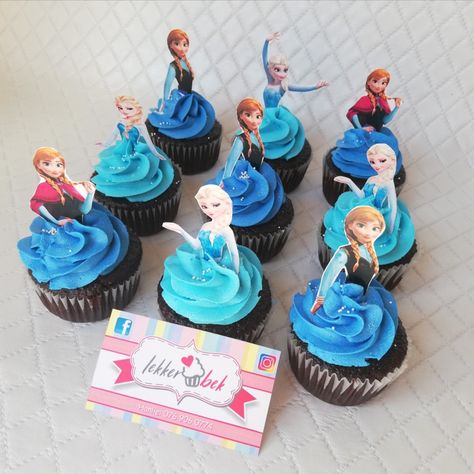 Princess Elsa and Anna cupcakes Anna And Elsa Cupcakes, Anna Cupcakes, Elsa Cupcakes, Unicorn Birthday Party Decorations, Anna And Elsa, Elsa And Anna, Princess Elsa, Unicorn Birthday Parties, Food Platters