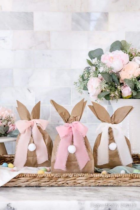 Bunny Gift Bags, Diy Easter Bunny, Bunny Birthday Party, Easter Treat Bags, Easter Gift Bags, Easter Favors, Idee Babyshower, Easter Bunny Gifts, Diy Easter Gifts