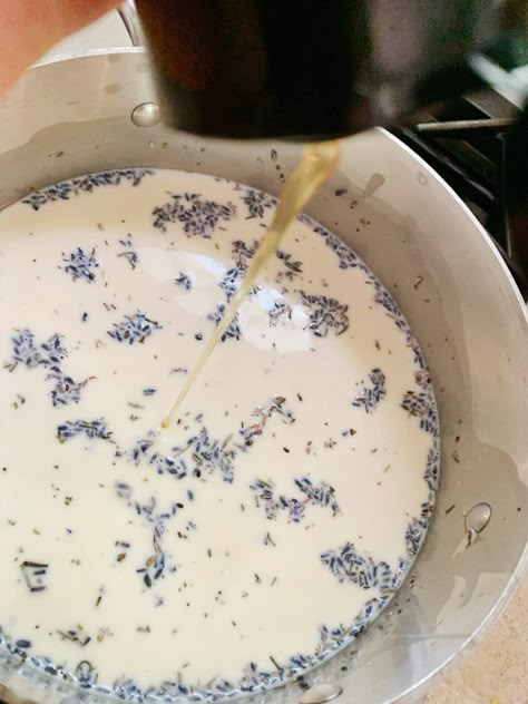 Lavender Ice Cream Recipe Homemade, Lavender Ice Cream Recipe, Thanksgiving Ice Cream, Honey Lavender Ice Cream, Ice Cream Custard, Sea Salt Ice Cream, Lavender Honey Ice Cream, Kitchen Aid Ice Cream, Honey Ice Cream