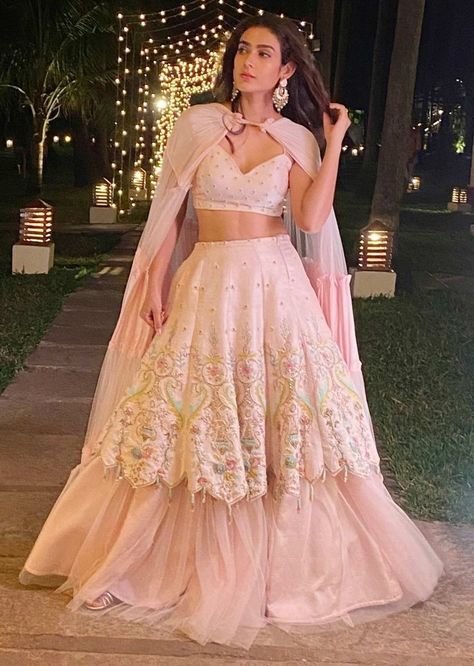 Dress for party Indian Outfits Lehenga, Wedding Lehenga Designs, Wedding Lehengas, Lehnga Dress, Designer Bridal Lehenga, Traditional Indian Dress, Pink Lehenga, Traditional Indian Outfits, Indian Gowns Dresses