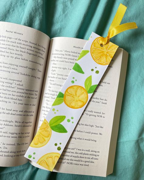 Homemade Bookmarks, Bookmarks Diy, Handmade Bookmarks Diy, Blush Earrings, Bookmark Ideas, Creative Bookmarks, Bookmark Craft, Paper Bookmarks, Unique Bookmark