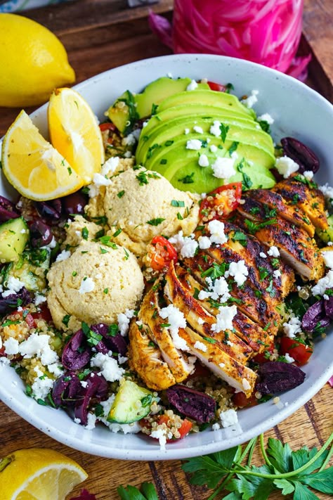 Quinoa Tabouleh, Quinoa Tabbouleh, Closet Cooking, Tabbouleh Salad, Healthy Bowls, Salad Toppings, Salad Recipes For Dinner, Chicken Shawarma, Tahini Dressing