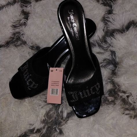 NWT juicy couture heeled sandals Juicy Couture Heels, Juicy Couture Sandals, Juicy Couture Nails, 2000s Juicy Couture, Juicy Couture Clothes, Couture Heels, Glow Up Era, Couture Nails, Juicy Couture Shoes