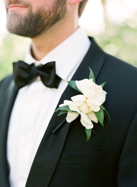 Modern Magnolia Wedding Ideas | Unique Pastiche Events Magnolias Wedding Bouquet, White Tuxedo Wedding, Magnolia Wedding, Groom Looks, Boutonniere Wedding, Philadelphia Wedding, Southern Wedding, Winery Weddings, Groom Style