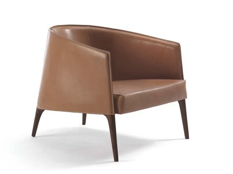 JACKIE Leather armchair by FRIGERIO POLTRONE E DIVANI Loose Furniture, Comfortable Armchair, Elegant Furniture, Armchair Furniture, Living Table, Chair Sofa, Armchair Design, Single Sofa, Straight Lines