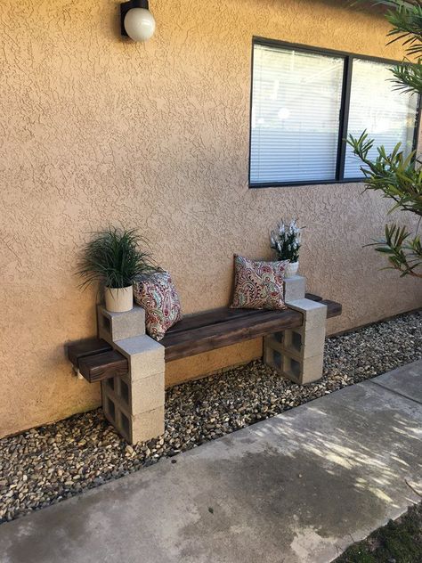 Cinder Block Furniture, Cinder Block Bench, Block Bench, Cinder Block Garden, Concrete Block, Bench Ideas, Budget Patio, Diy Garden Furniture, Backyard Diy Projects