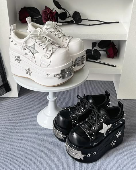 Thick Platform Shoes, High Platform Shoes, Goth Shoes, Star Boots, Dr Shoes, Cute Shoes Heels, Chunky Shoes, Aesthetic Shoes, Fairycore Cottagecore