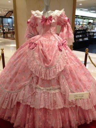 Quinceanera Dresses Pink, Old Fashion Dresses, Pretty Prom Dresses, Fairytale Dress, Quince Dresses, Historical Dresses, Glam Dresses, Ball Gown Dresses, Lolita Dress