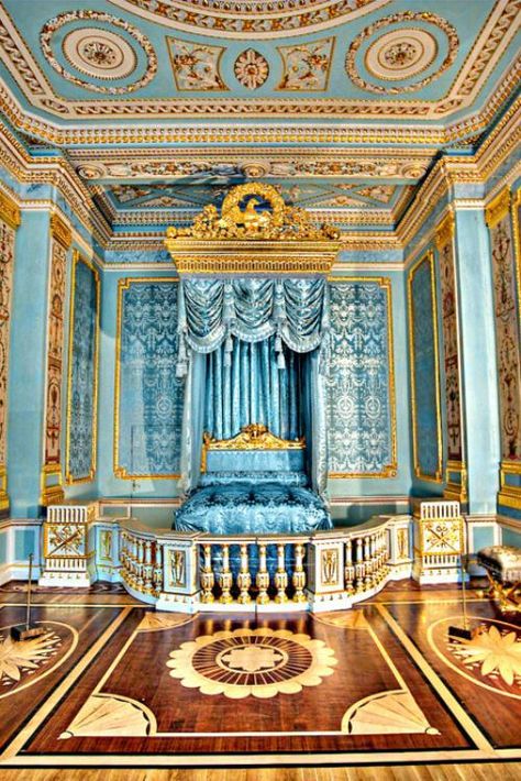 Royal palace room Royal Bedroom, Palace Interior, Chateau France, Versace Home, St Petersburg Russia, Petersburg Russia, Saint Petersburg, Beautiful Architecture, Blue Walls