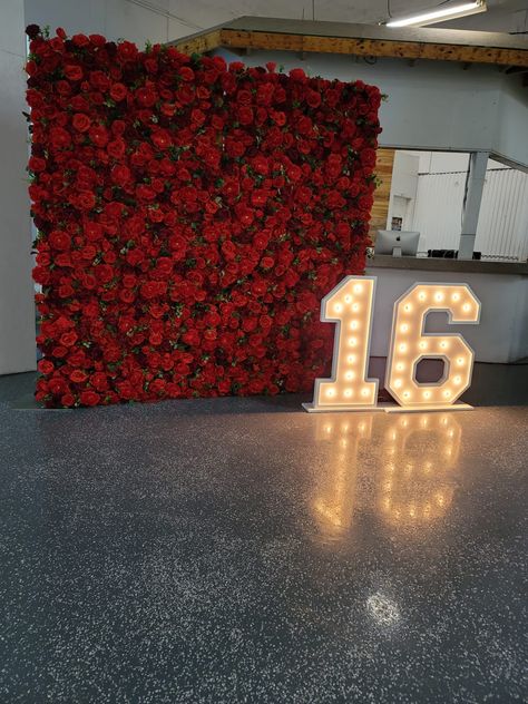 Red Party Theme Decorations, Rose Wall Birthday, Birthday Red Theme Decoration, Rose Theme Sweet 16, Red Gold Decorations Party Ideas, Sweet 16 Decorations Red And Gold, Red Roses Party Theme, Red Prom Send Off Decorations, Red Sweet Sixteen Party Ideas