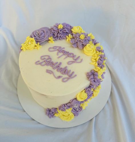 Birthday Floral purple and yellow Cake Purple And Yellow Cake, Purple Theme Cake, Lemon Blueberry Cake, Violet Cakes, Lemon Buttercream, Purple Cakes, Blueberry Lemon Cake, Blueberry Cake, Creative Freedom