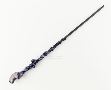 Wand with Amethyst moon at the end😍 Amethyst Wand Harry Potter, Ravenclaw Wand, Hogwarts School Supplies, Hogwarts Shifting, Fairy Games, Magic Things, Slytherin Fashion, Amethyst Wand, Witch Wand