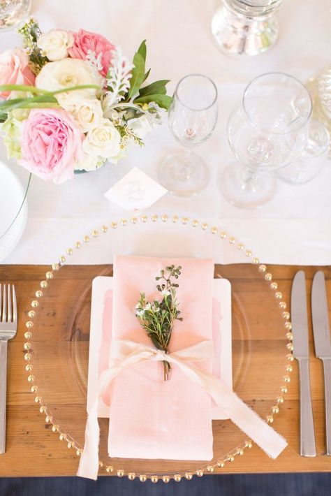 Pink Wedding Table Settings, Pink Wedding Table, Napkins Wedding Table, Pink Wedding Ideas, Wedding Table Pink, Pink Table Settings, Ideas Wedding Party, Silver Wedding Decorations, Pink Wedding Inspiration