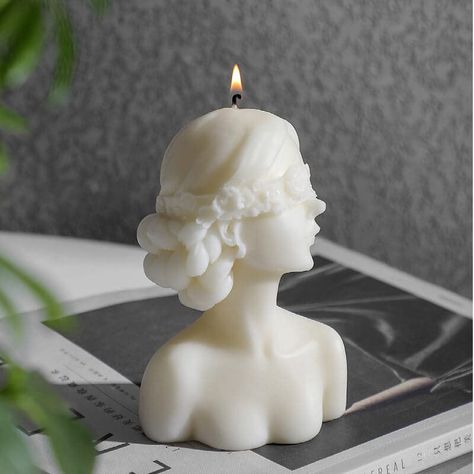 PRICES MAY VARY. ✅100% Natural and Safe - Our scented decorative aesthetic candles are all made of natural premium soy wax and cotton wicks that are safe for both humans and pets. Our bust statue candles are scented with citrus, creating a delightful ambiance in any space in your home or room. ✅ Large Scented Bust Statue Candle - Unlike most decorative candles on the market, this one-of-a-kind girl bust statue candle is large enough despite its elegant design. This aesthetic bust statue candle d Scented Candles Decor, Natural Candle Scents, Fragrant Candles, Seasonal Candles, Silicone Candle Molds, Aroma Candle, Aesthetic Candles, Cute Candles, Vegan Candles