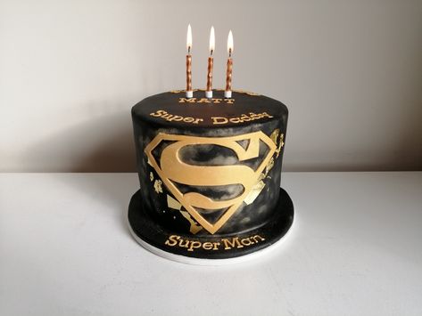 Cake For 35th Birthday Man, 35 Birthday Cake For Men, Daddy Cake Birthday, Unique Birthday Cake Ideas For Men, Happy Birthday Daddy Cake, Super Dad Cake, Superdad Cake, Supermom Cake Design, Superman Cake Ideas