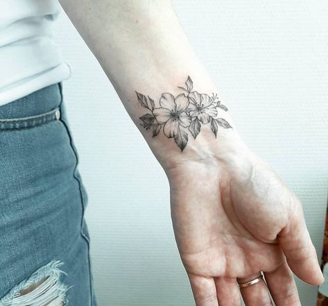 Floral Inner Wrist Tattoo, Wrist Floral Tattoo, Inner Wrist Tattoos For Women, Inner Wrist Tattoo, Coverup Wrist Tattoos For Women, Small Floral Tattoo, Inner Wrist Tattoos, Wrist Tattoo Cover Up, Floral Tattoos